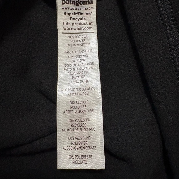 Patagonia Black Quarter-Zip Fleece - Picture 4 of 7